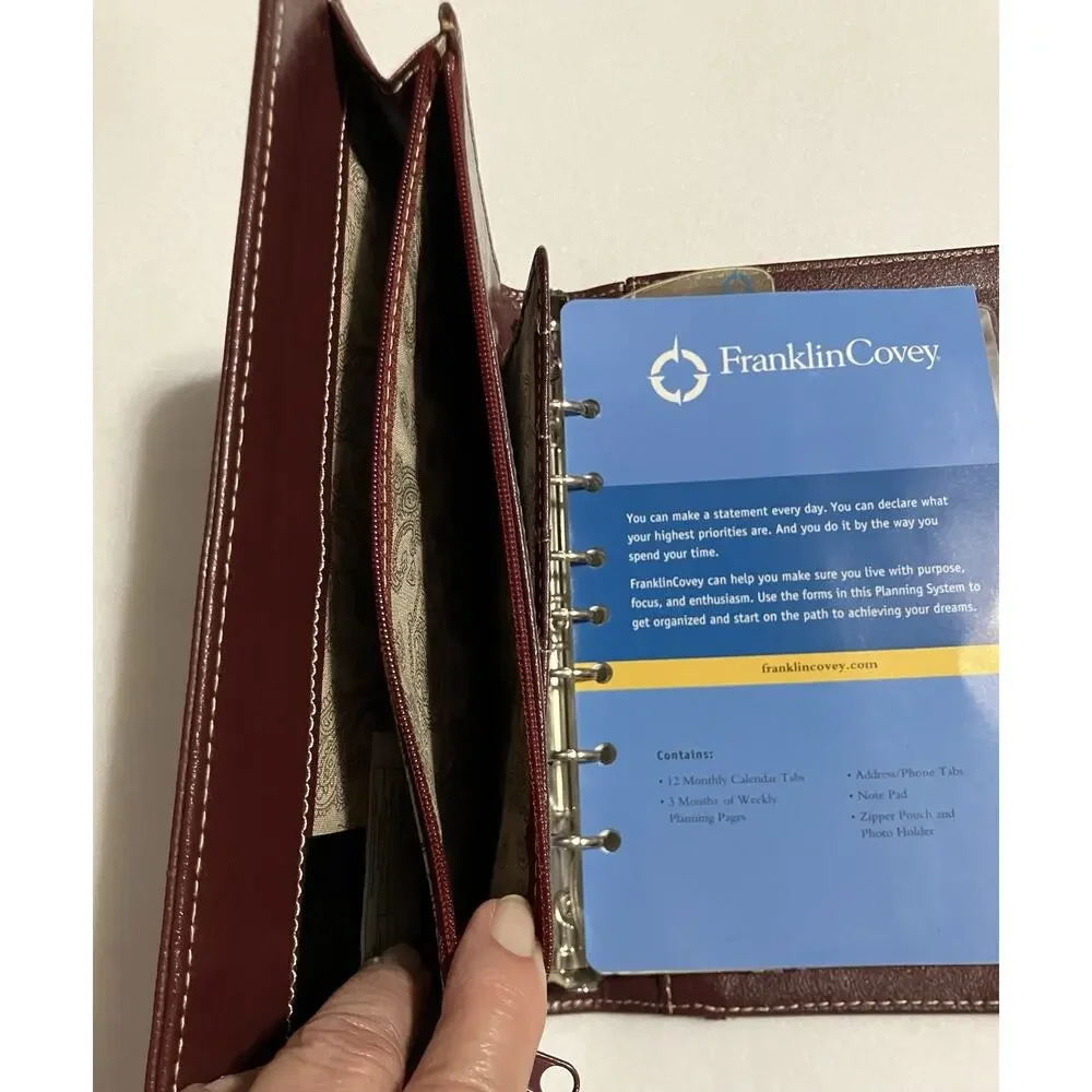 Franklin Covey Leather 7-Ring Notebook Planner Organizer Needs Fillers Burgundy